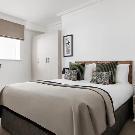 The Jubilee By Supercity 4* Leeds