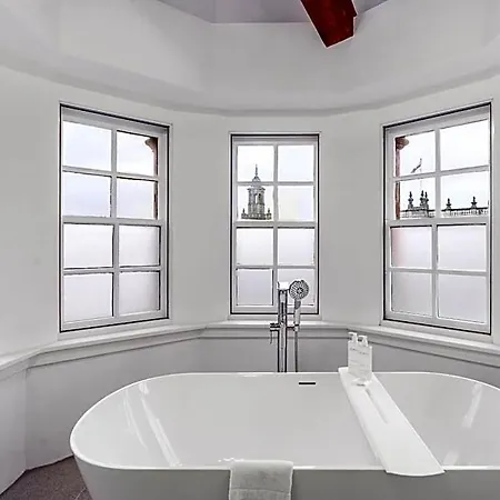 The Jubilee By Supercity 4* Leeds (West Yorkshire)