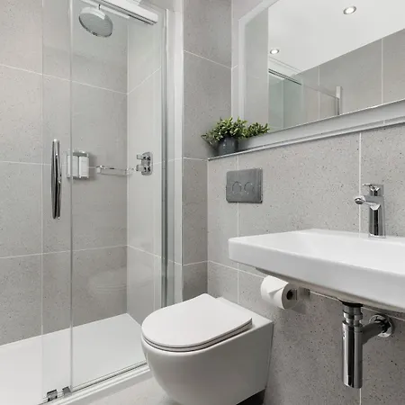 Aparthotel The Jubilee By Supercity 4*